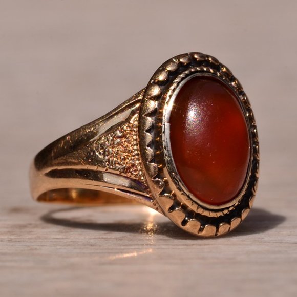 Antique Carnelian Ring in Yellow Gold - Picture 5 of 10